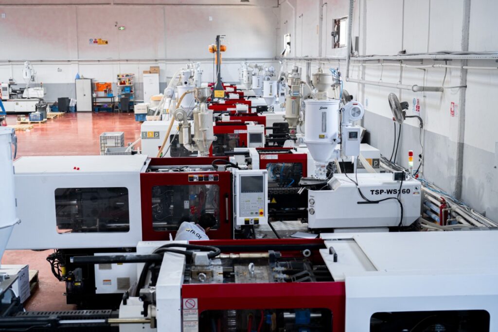 Afkar Factory Plastic Injection Machine Line