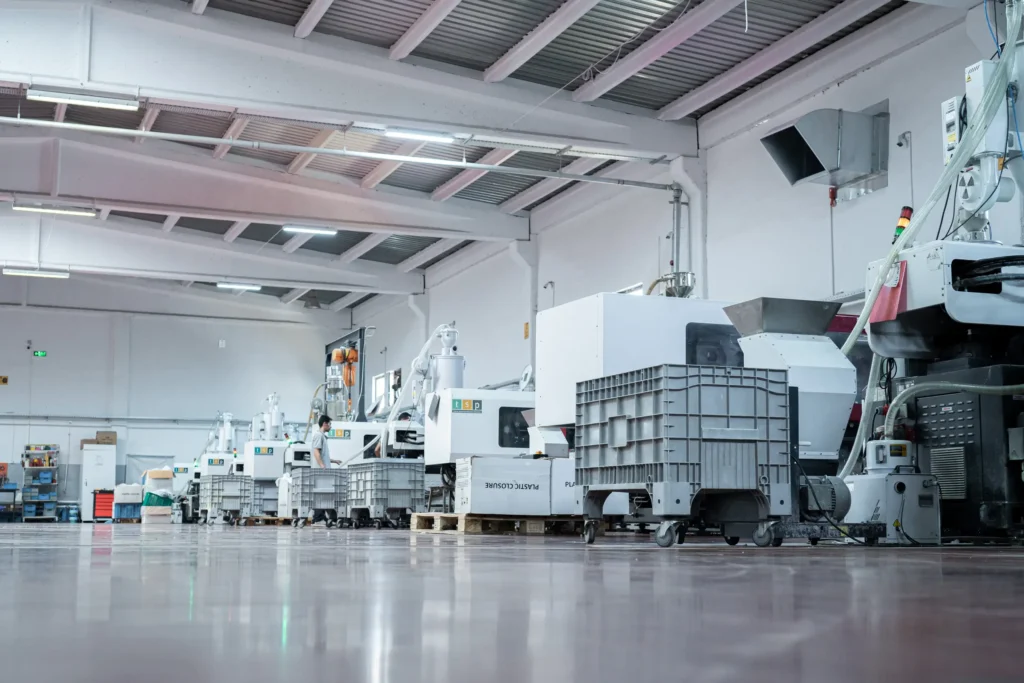 Injection machines of Afkar Plastic and Mold Factory