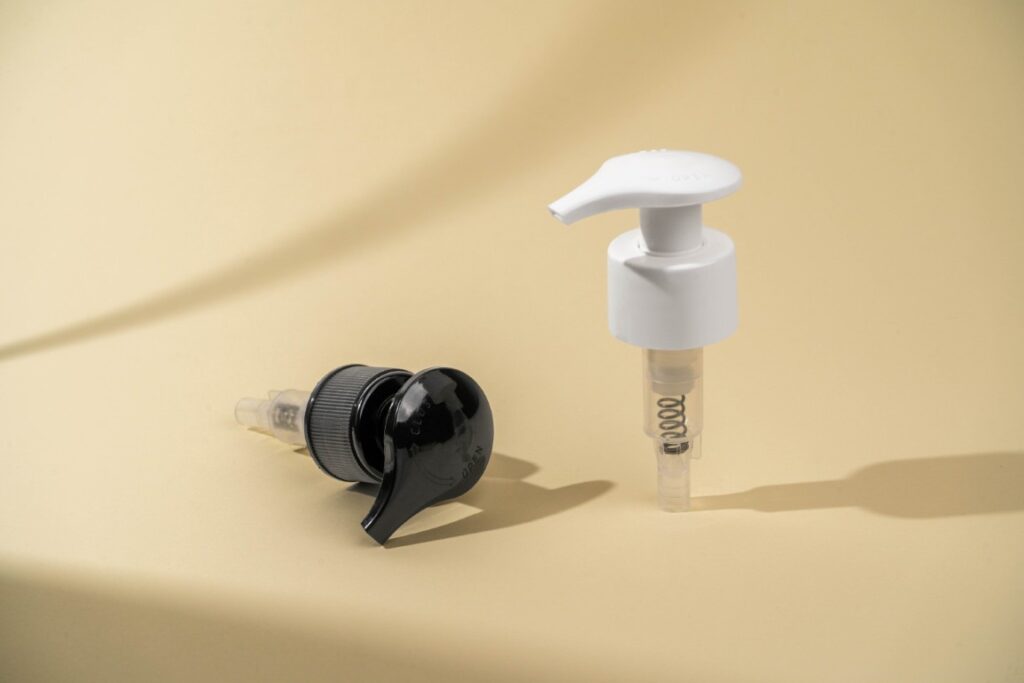 Cosmetic Plastic Pump 1 (1)